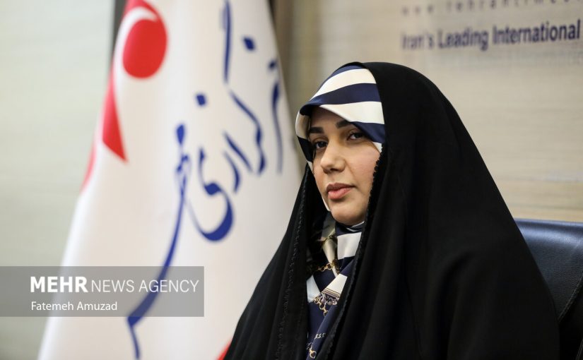 بانوی طلبه‌ای که از عاشقانه‌سرایی به شعر آیینی رسید؛ چه شد در قالب نیمایی سرودم